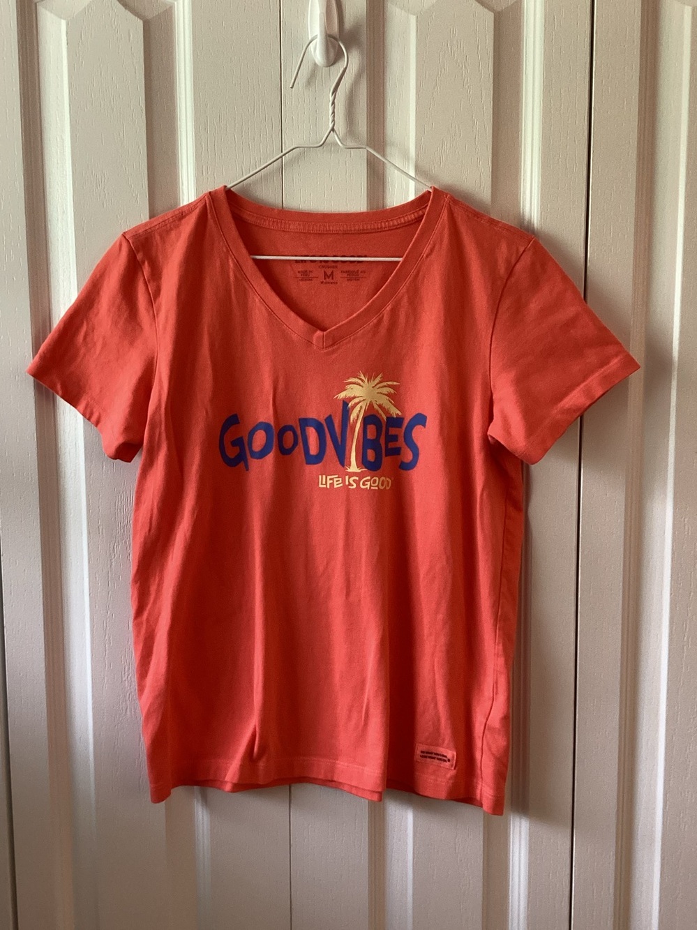Life Is Good Women's Good Vibes Palm Short Sleeve Crusher Vee Sz Medium